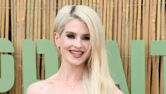 Kelly Osbourne Weight Loss: Her 85 lb Transformation Explained